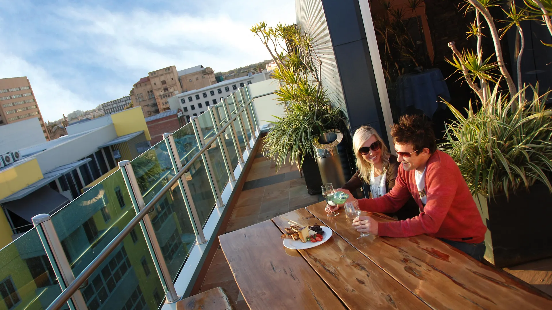 ****  Majestic Roof Garden Hotel Adelaide Australia