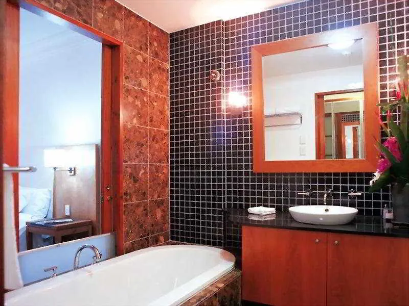 Majestic Roof Garden Hotel Adelaide
