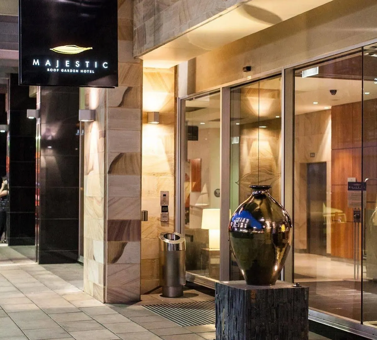 Majestic Roof Garden Hotel Adelaide