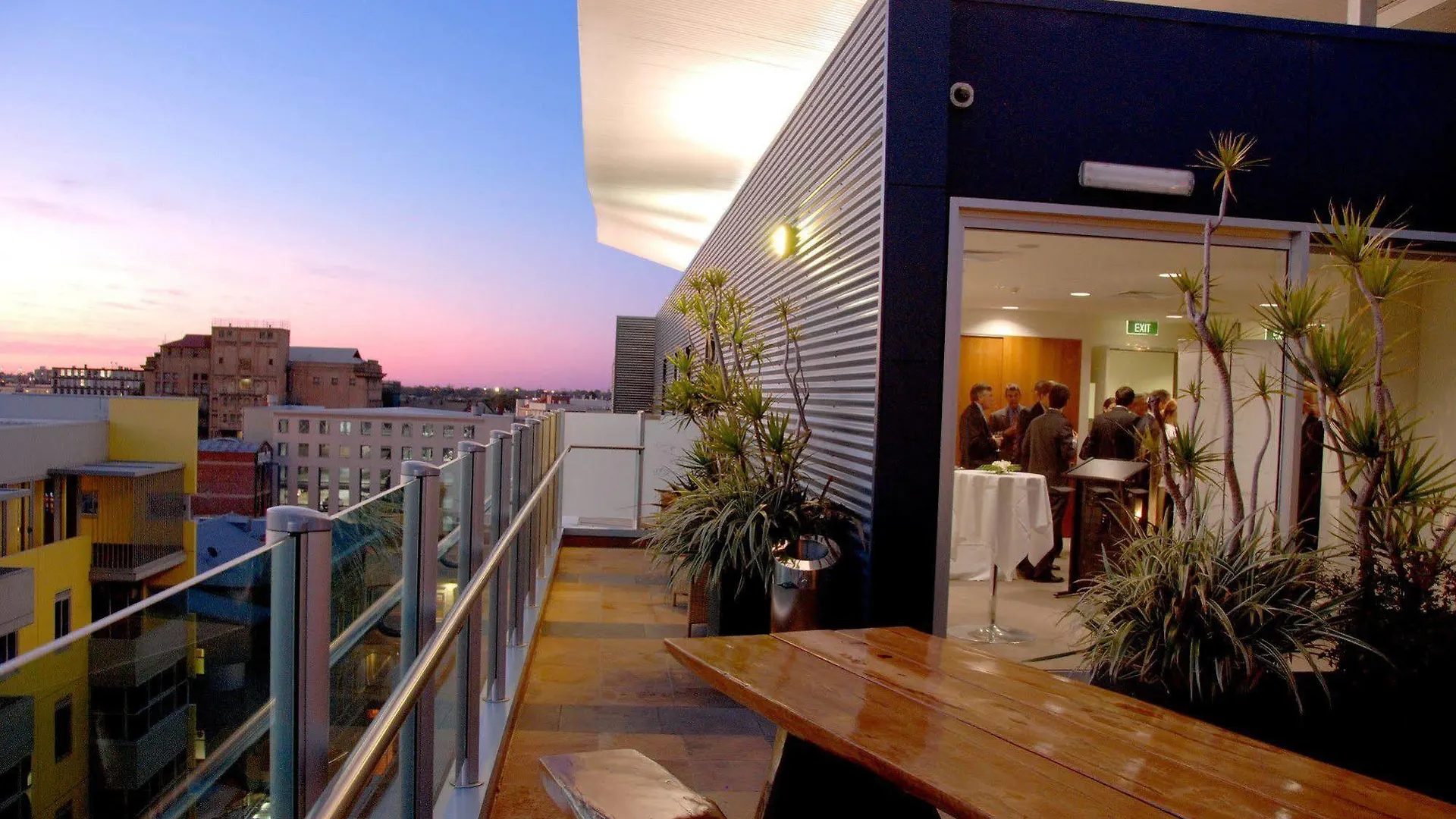 Majestic Roof Garden Hotel Adelaide