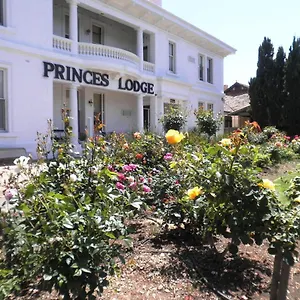 Motel Princes, Adelaïde